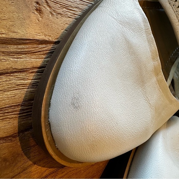 House of Harlow 1960 Esperanza Flats Women’s White Leather Ankle Strap Shooties - Picture 9 of 16